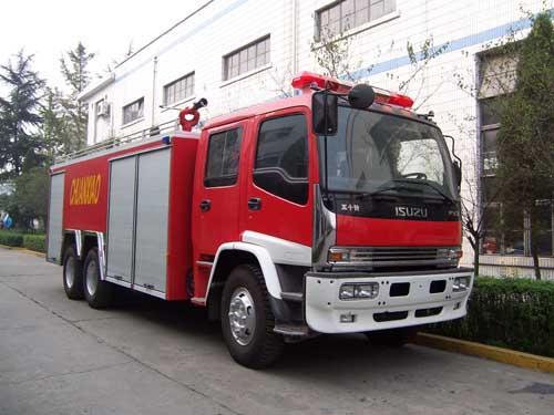 川消水罐消防车 sxf5220gxfsg100w