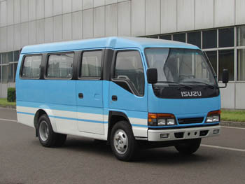 五十铃轻型客车 ql652055cj