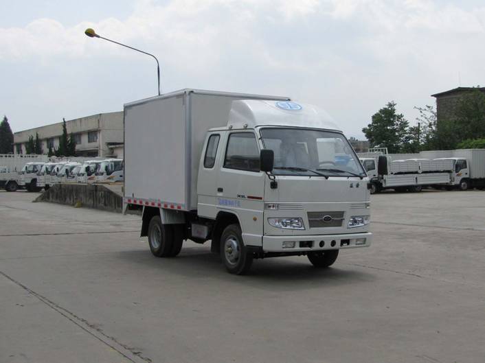 蓝箭厢式低速货车 ljc2810px-ii