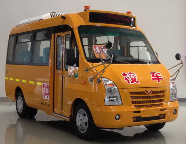 五菱小学生专用校车 gl6552xq