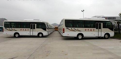 湖北宏森巴士批量采购东风特汽超龙客车