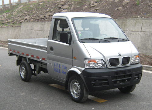 东风载货汽车 eq1021tf30