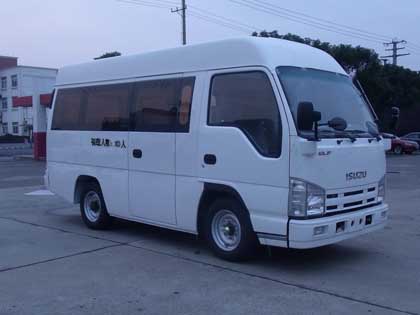 五十铃轻型客车 ql64903ear