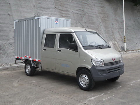 五菱厢式运输车 lqg5020xxysnf