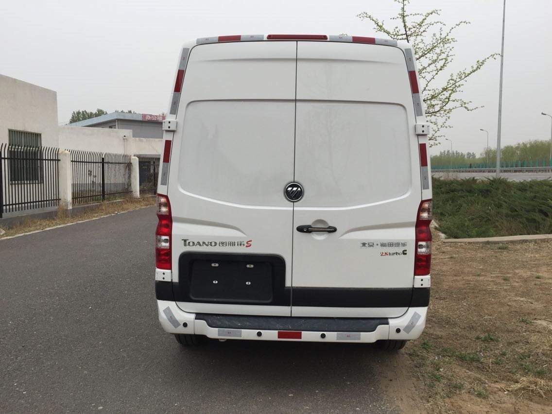 福田汽车 图雅诺 129马力 厢式运输车 bj5038xxy-ba