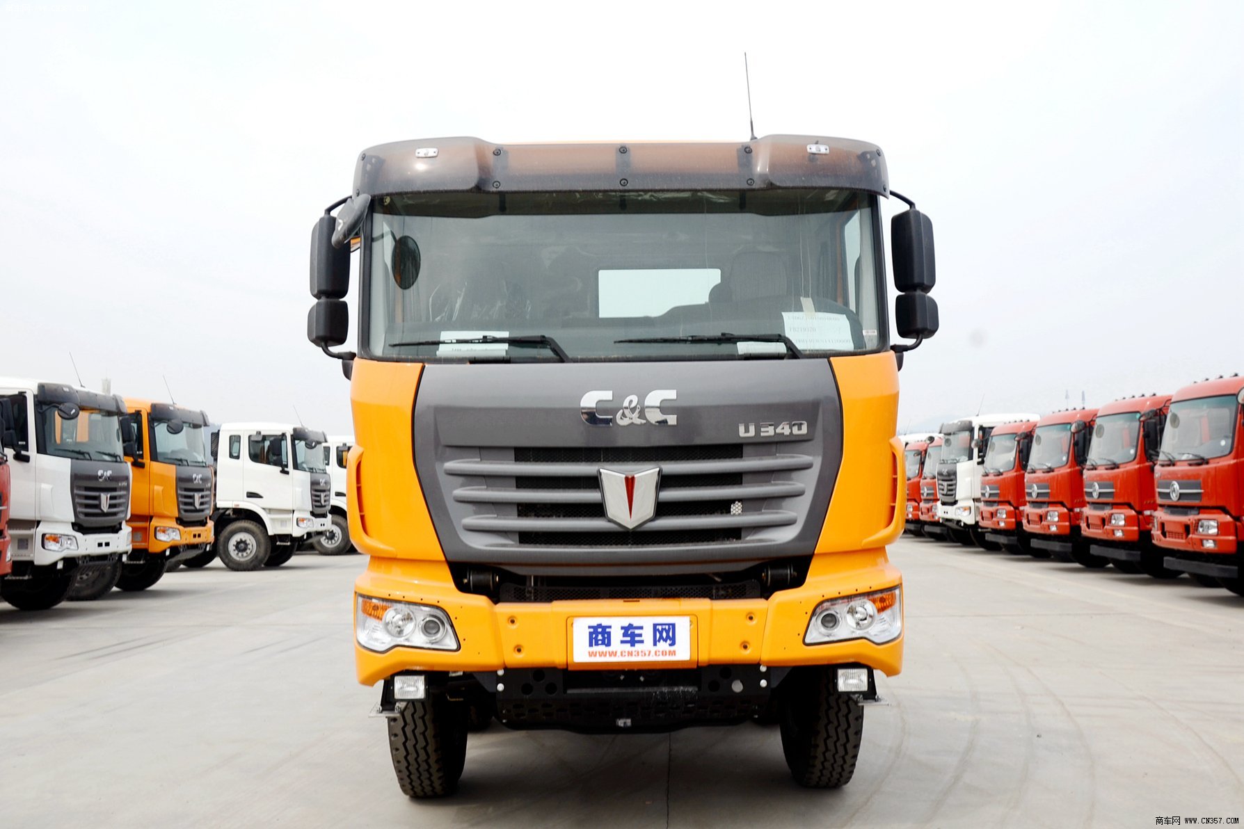 联合卡车 集瑞联合 重卡 340马力 8×4 自卸车 sqr3311d6t6-3