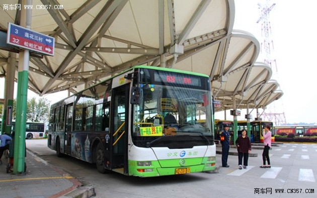 厦门公交使用的金旅新能源公交车