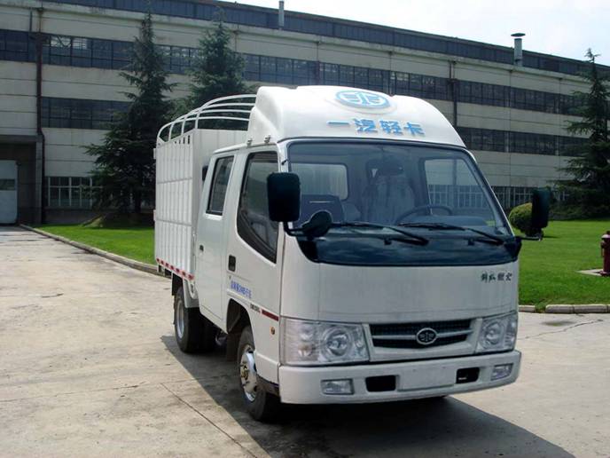 解放倉柵式運輸車 ca5020ccyk4re3