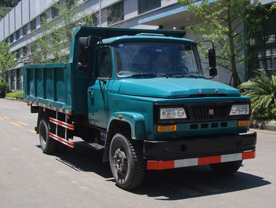 華川自卸汽車 dz3045a