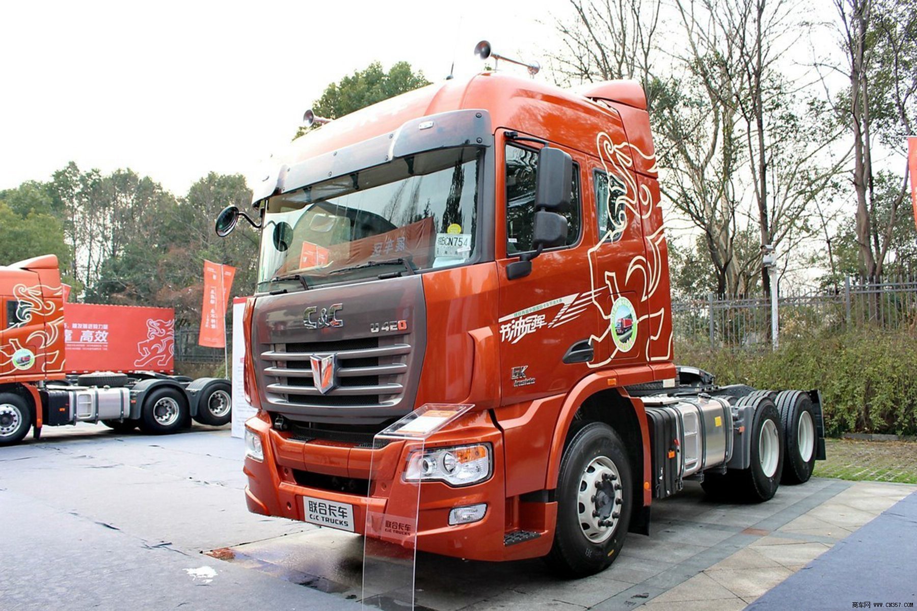 联合卡车 集瑞联合 重卡 420马力 6×4 牵引车 sqr4251d6zt4